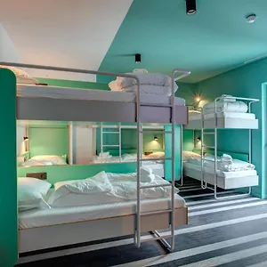 Meininger Bruxelles Gare Du Midi Hotell