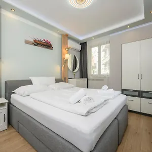 Apart-hotel Elegance Palais Palffy