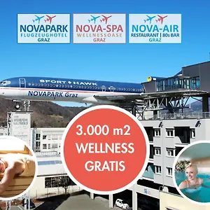Novapark Flugzeughotel Отель Грац